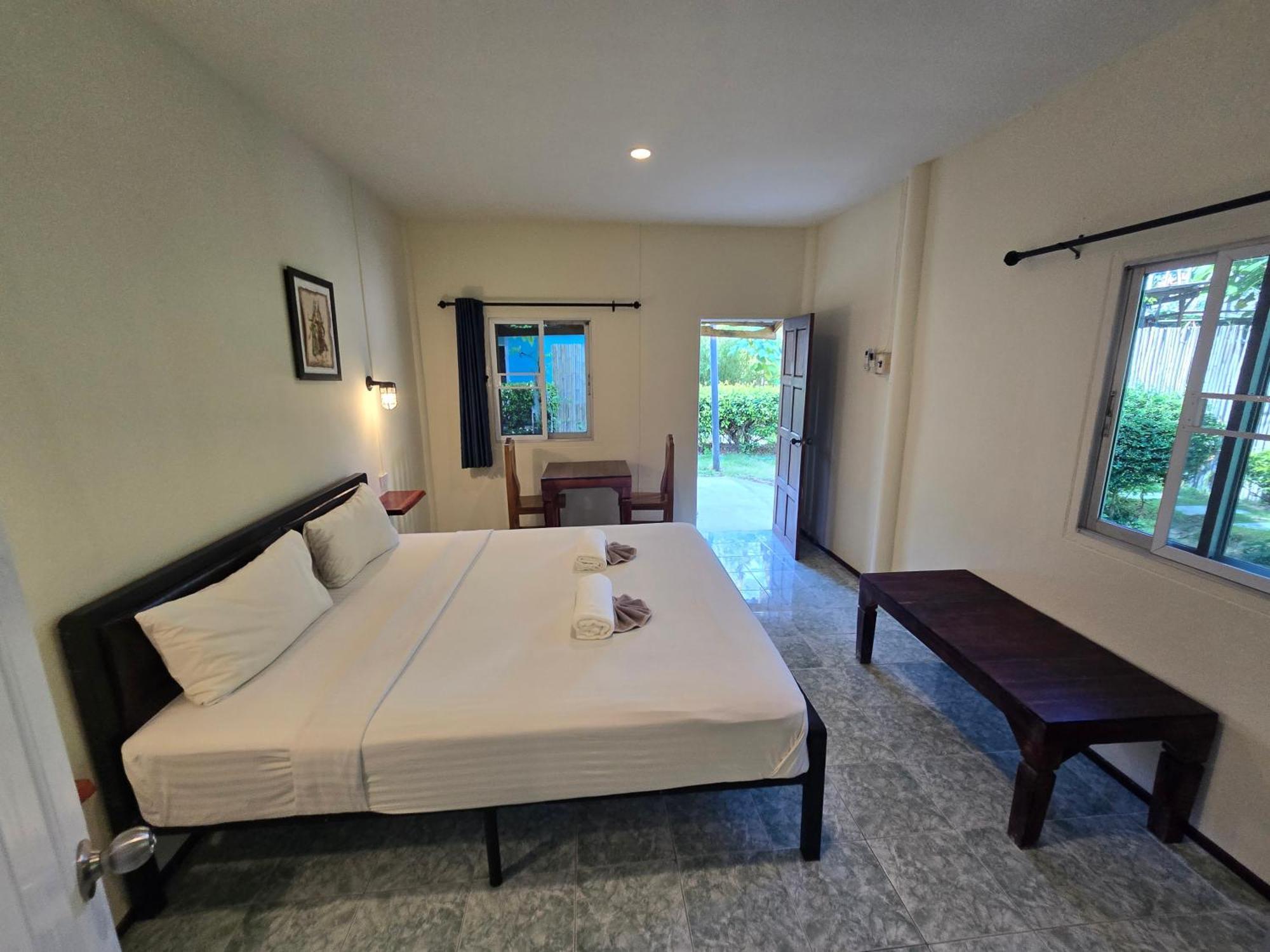 Hotel The Blue Gecko Ko Lanta Exterior foto