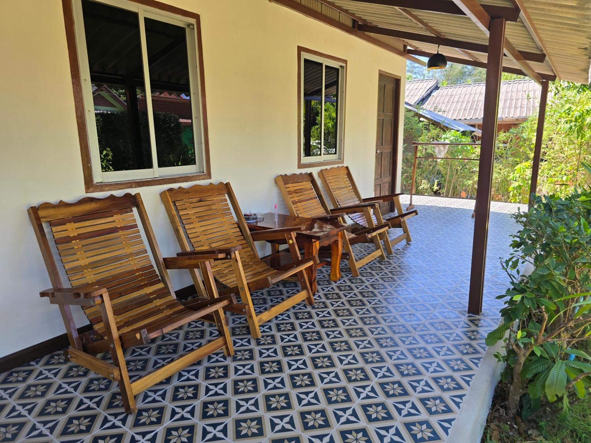Hotel The Blue Gecko Ko Lanta Exterior foto
